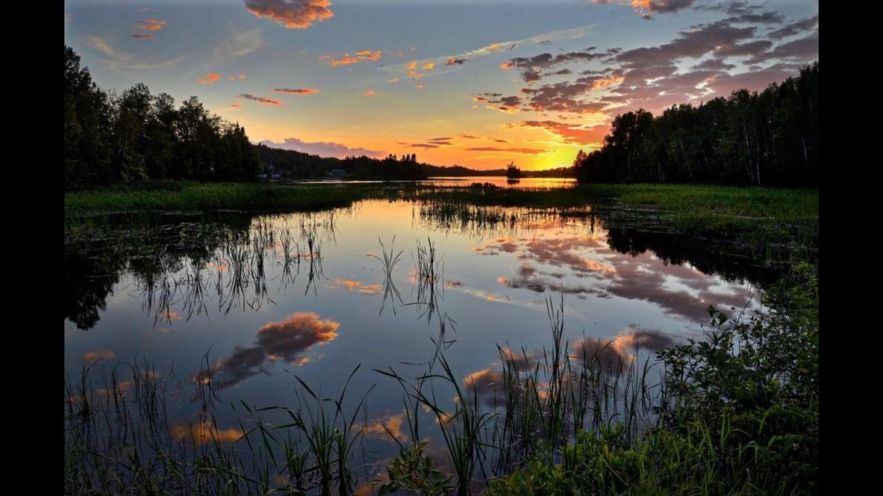 La Decouverte, Jacuzzi, Sauna, Et Terrasse Avec Vue Sur Lac A La Campagne Entre Toulouse Et Auch Villa Catonvielle Buitenkant foto